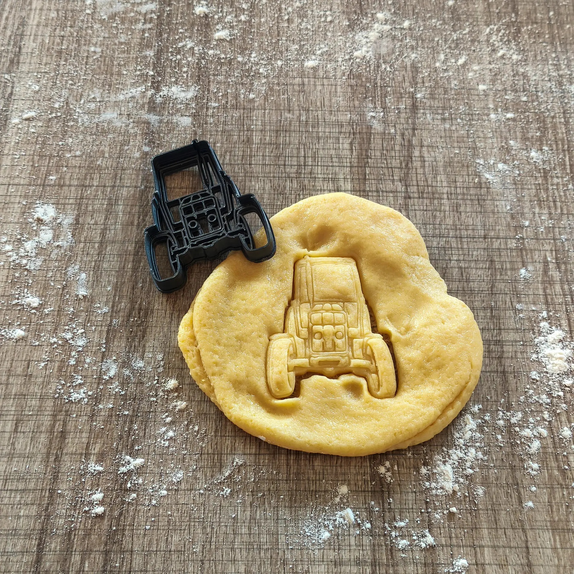 IHC Allrad Ausstecher | Robuste Keksform für Traktor-Fans IHC Allrad Ausstecher | Robuste Keksform für Traktor-Fans