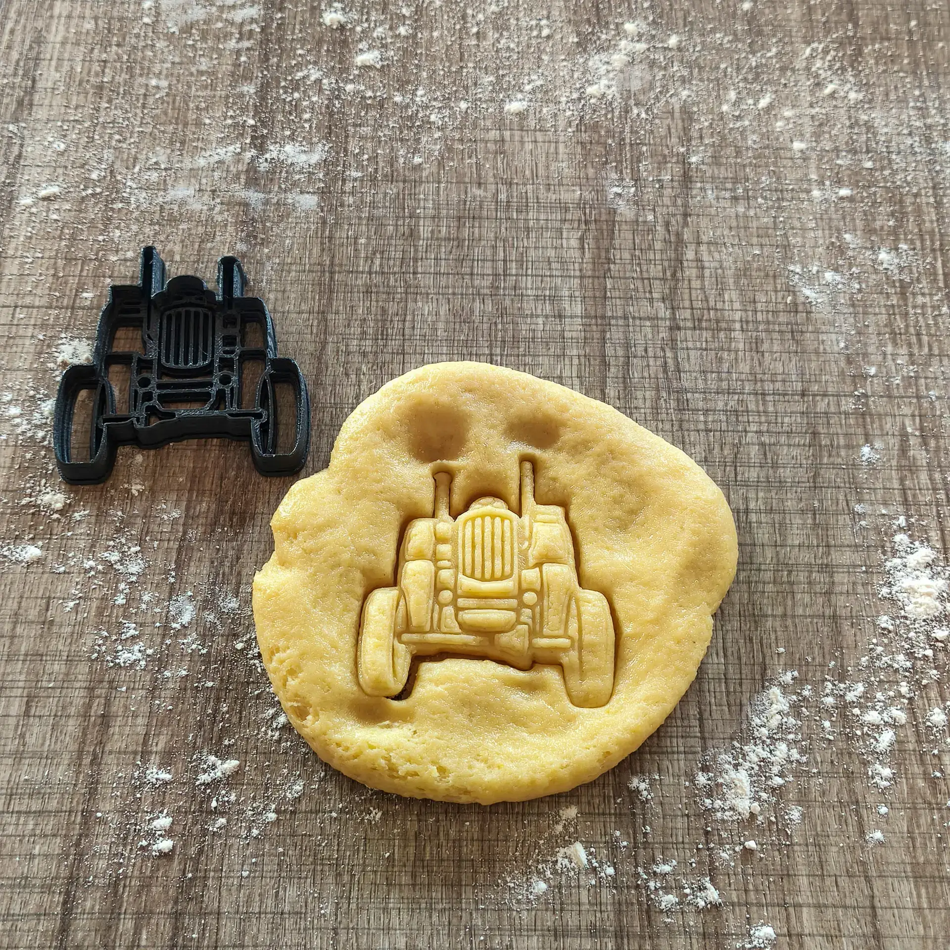 MAN Ackerdiesel Ausstecher | Detaillierte Keksform für Bäcker & Bastler MAN Ackerdiesel Ausstecher | Detaillierte Keksform für Bäcker & Bastler