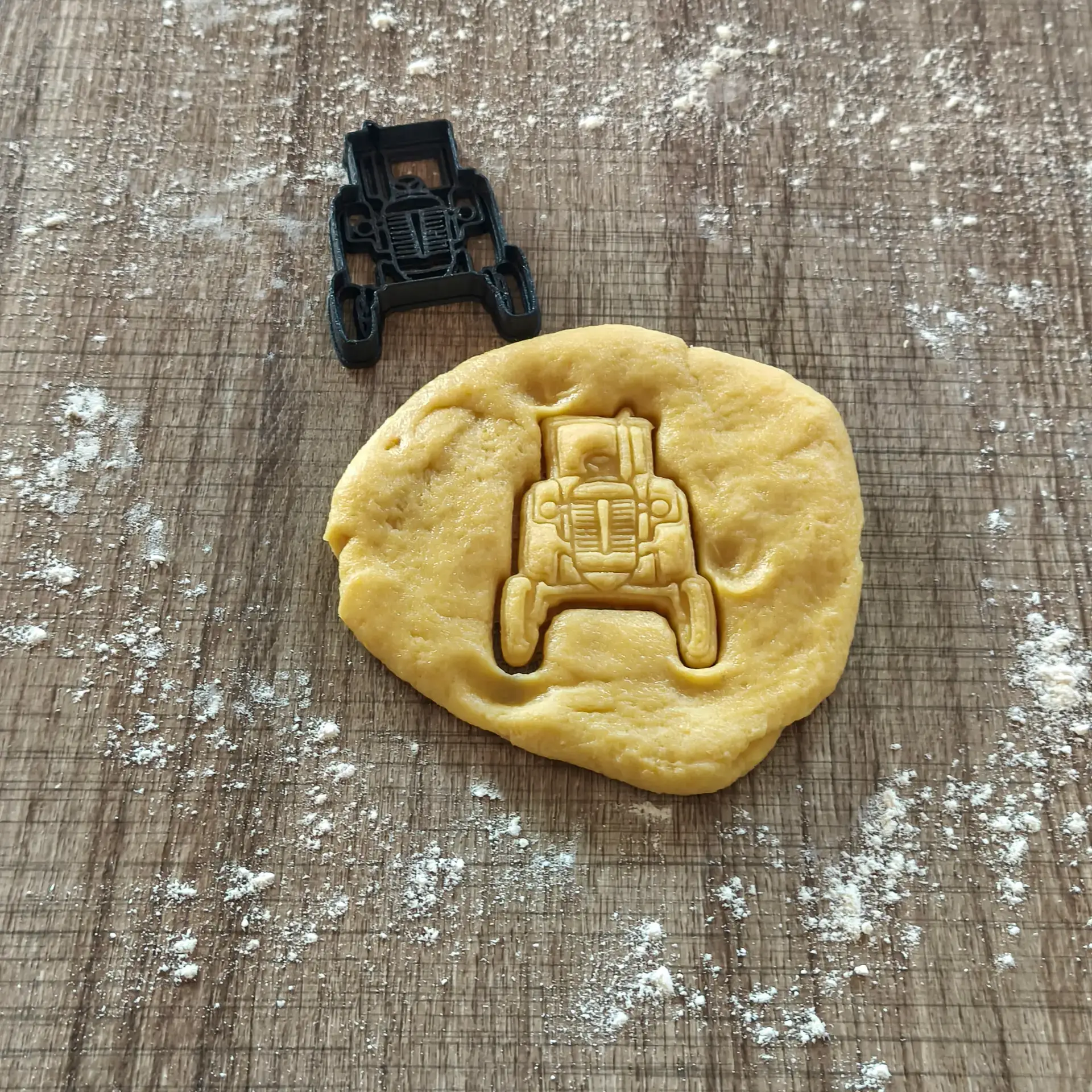 Zetor 25K Ausstecher | Nostalgische Keksform für Traktor-Fans Zetor 25K Ausstecher | Nostalgische Keksform für Traktor-Fans