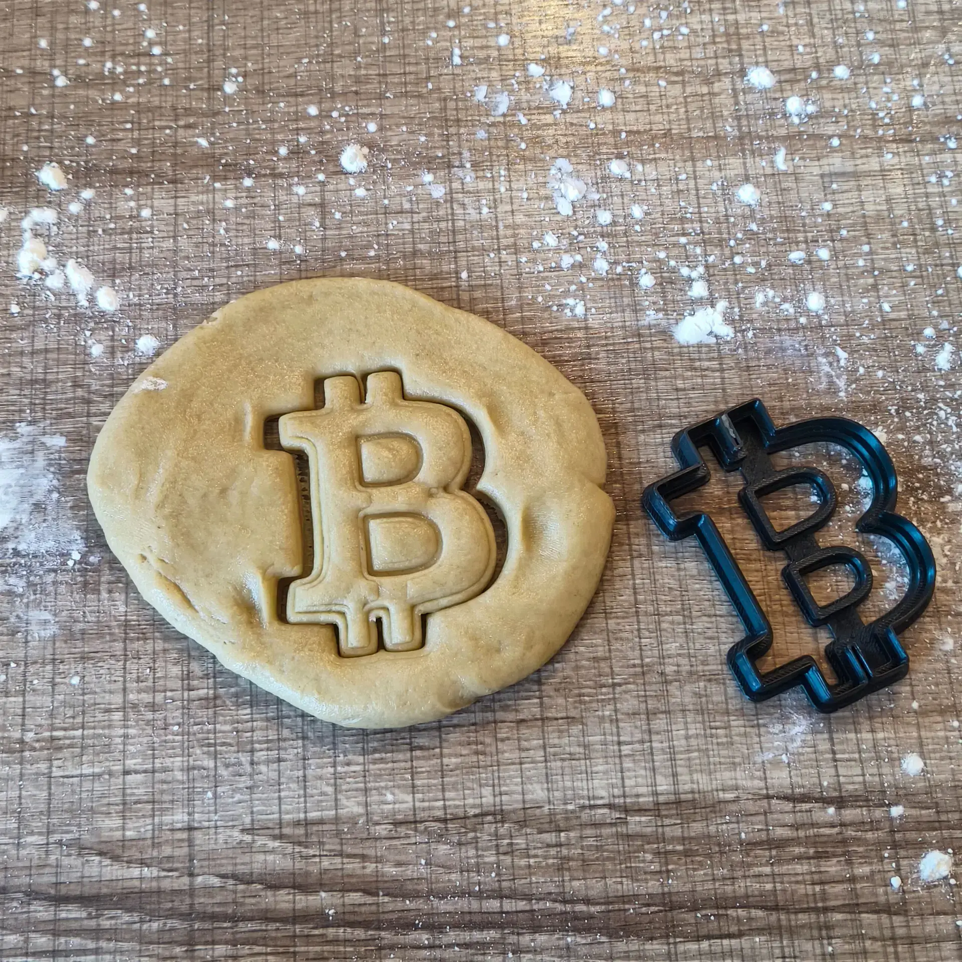 Bitcoin Ausstecher | Krypto-Münze Keksform für Bitcoin-Fans Bitcoin Ausstecher | Krypto-Münze Keksform für Bitcoin-Fans