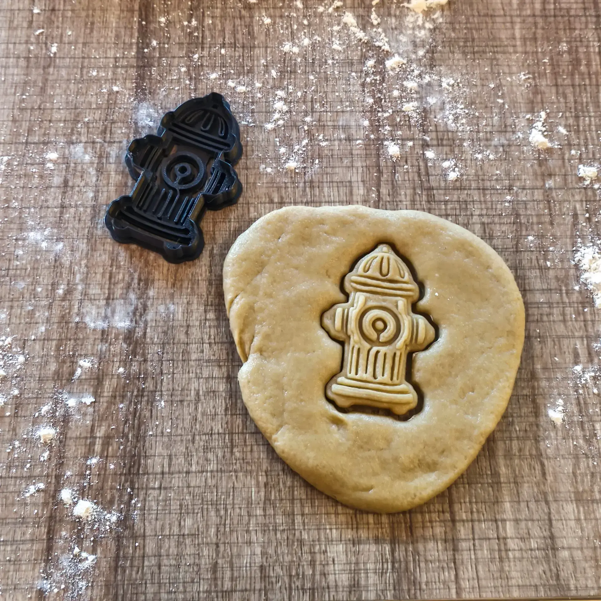 Feuerhydrant Ausstecher | Feuerwehr Keksform für Rettungsdienst & Kindergeburtstag Feuerhydrant Ausstecher | Feuerwehr Keksform für Rettungsdienst & Kindergeburtstag