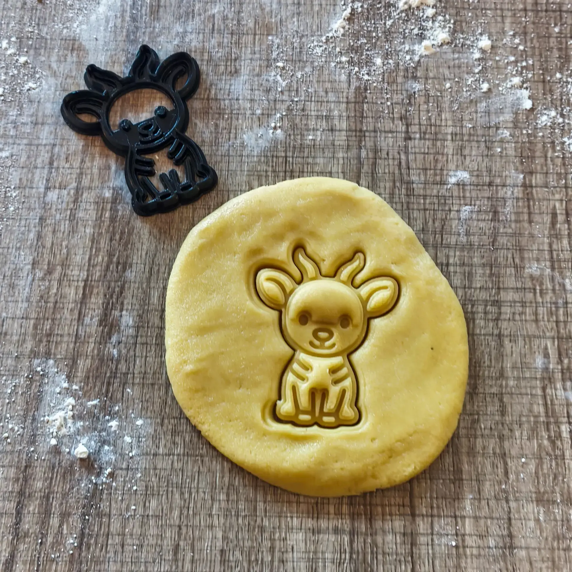 Baby Rentier Ausstecher | Niedliche Keksform für Weihnachtsplätzchen Baby Rentier Ausstecher | Niedliche Keksform für Weihnachtsplätzchen