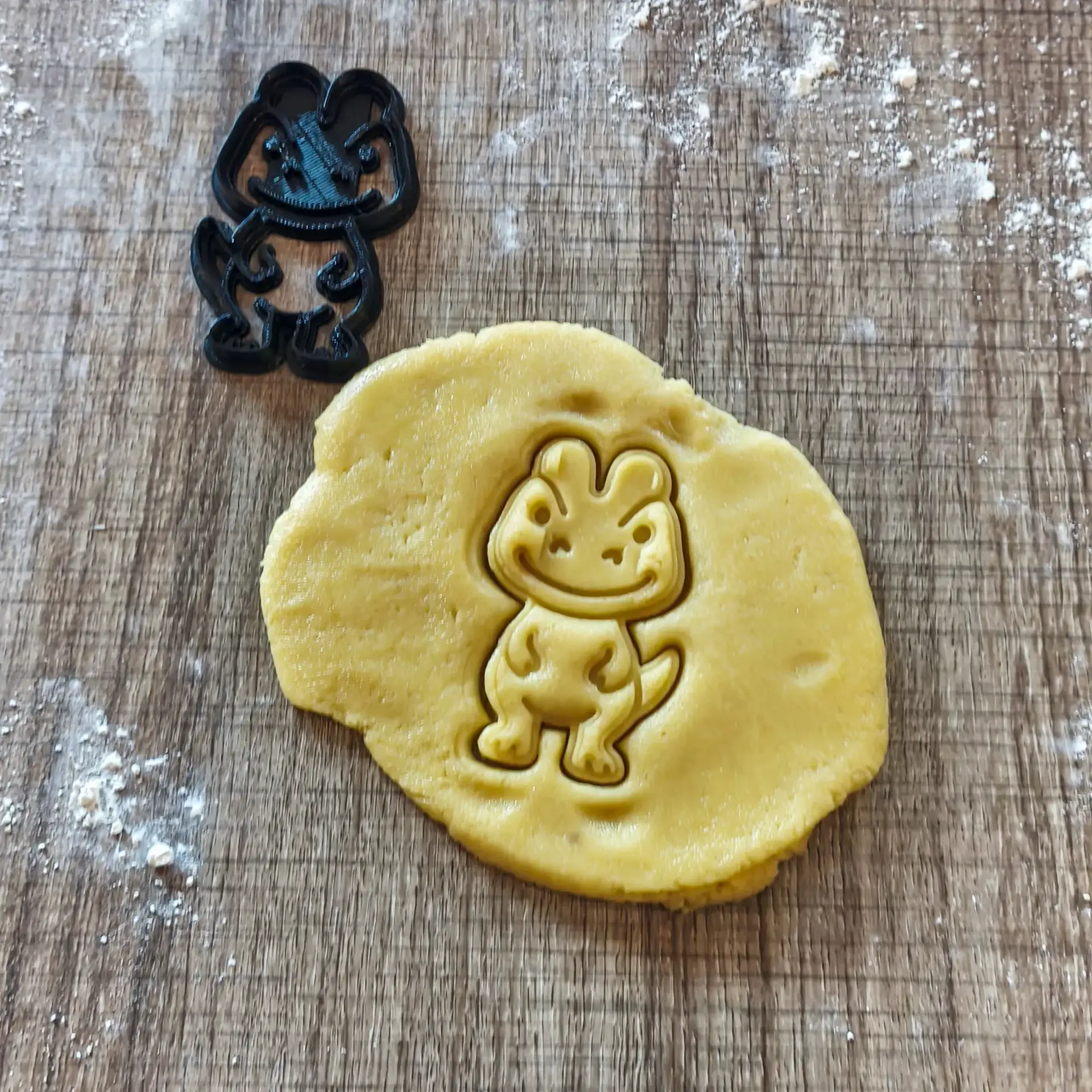 Froxy Ausstecher | Niedliche Keksform für Plätzchen & Fondant Froxy Ausstecher | Niedliche Keksform für Plätzchen & Fondant