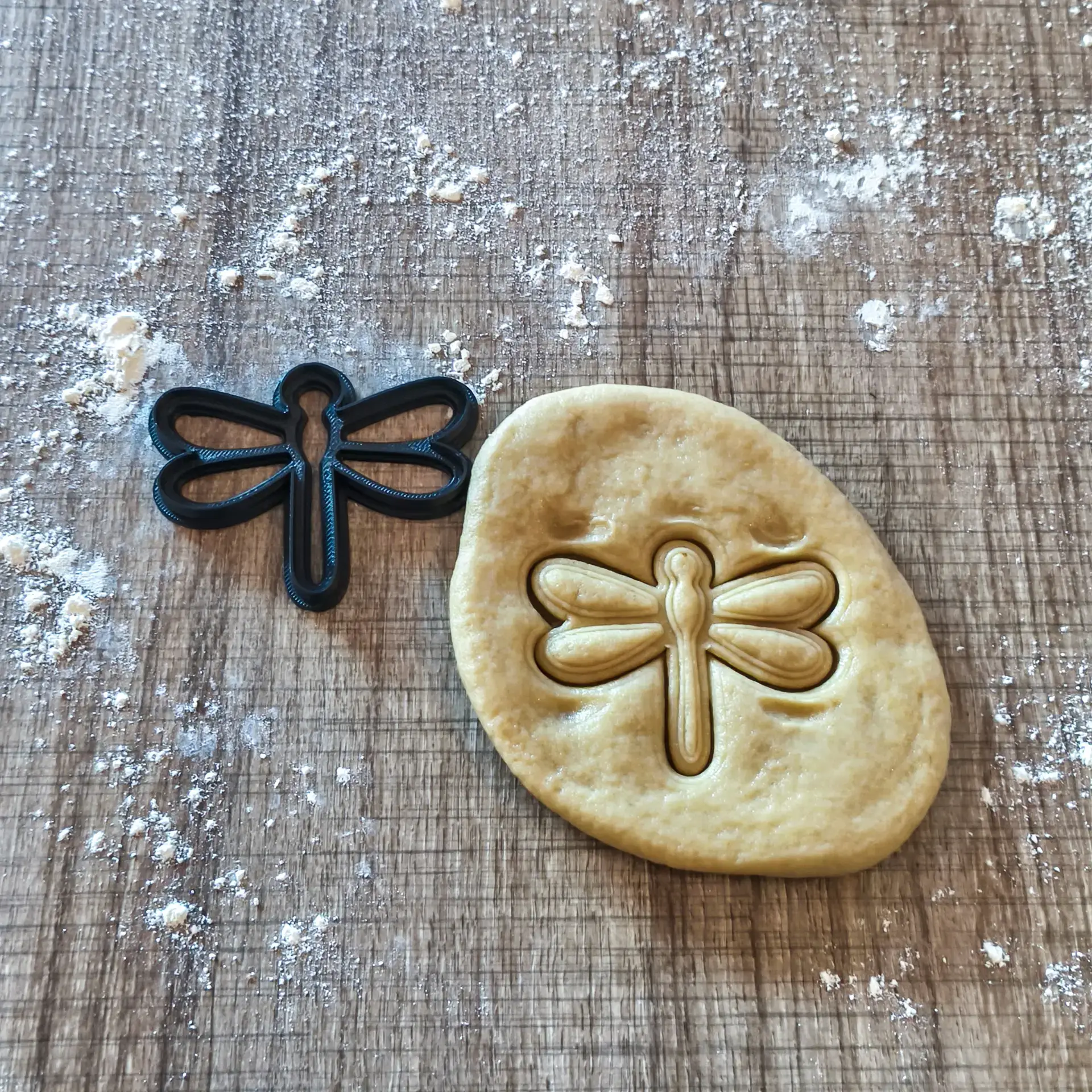 Libelle Ausstecher | Detaillierte Libellen-Keksform für Natur- und Gartenmotive Libelle Ausstecher | Detaillierte Libellen-Keksform für Natur- und Gartenmotive