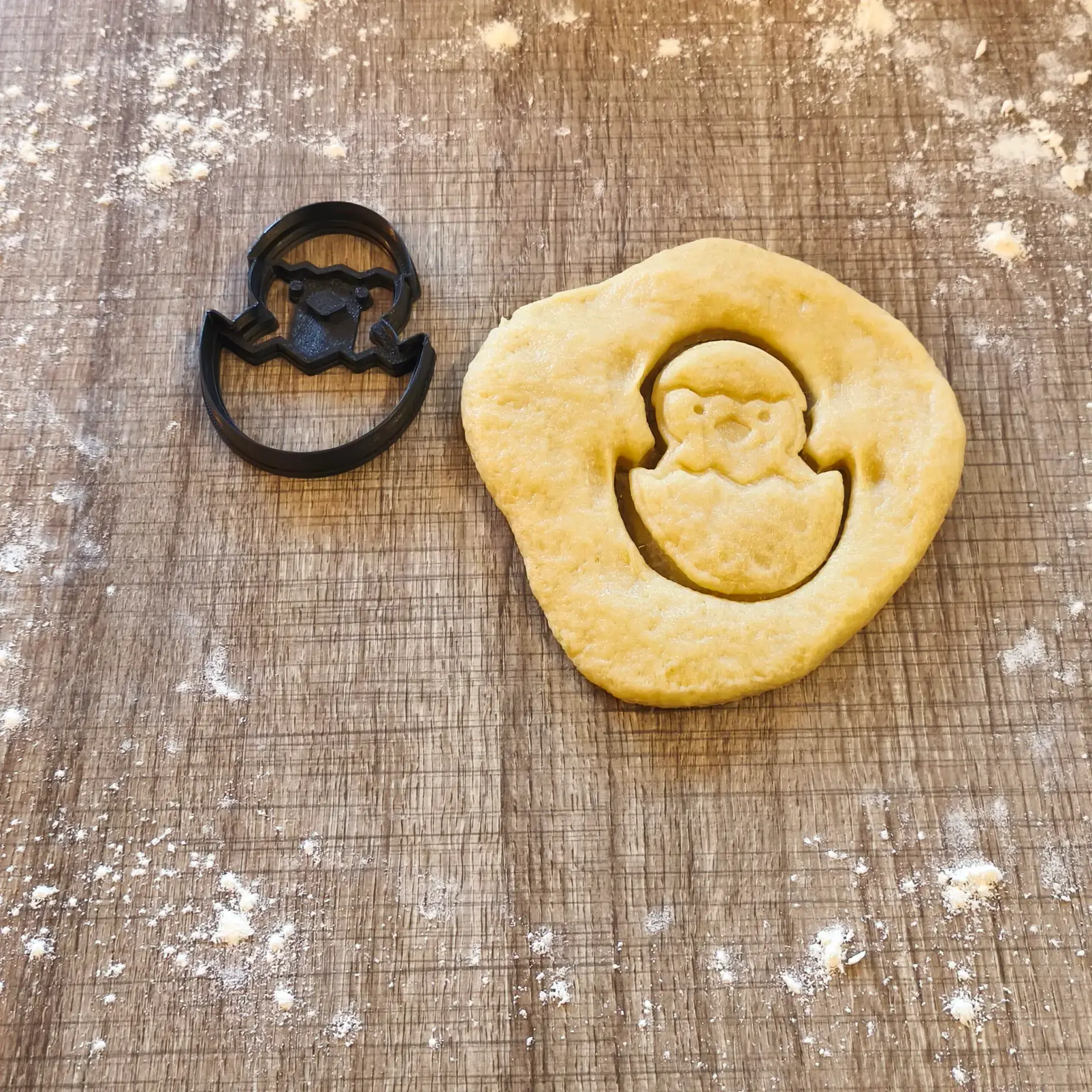 Pinguin im Ei Ausstecher Pinguin im Ei Ausstecher